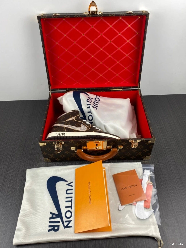1st Kicks Shoes Jordan OFF-WHITE Air 1 x LV 0710